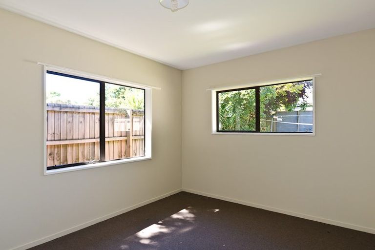 Photo of property in 5 Auburn Avenue, Upper Riccarton, Christchurch, 8041