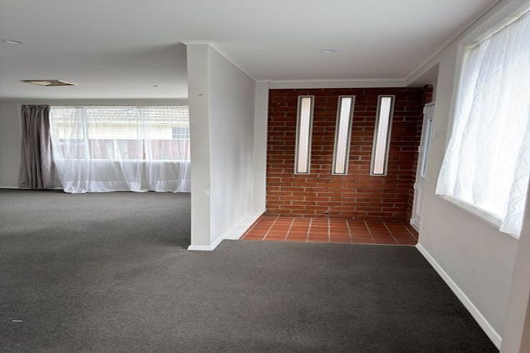 Photo of property in 8 Bathurst Street, Silverstream, Upper Hutt, 5019