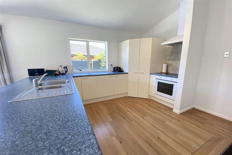 Photo of property in 73 Aston Drive, Waimairi Beach, Christchurch, 8083