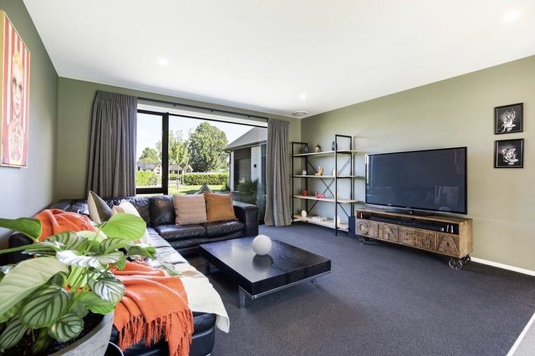 Photo of property in 7 South Oaks Close, Pukemoremore, Cambridge, 3493