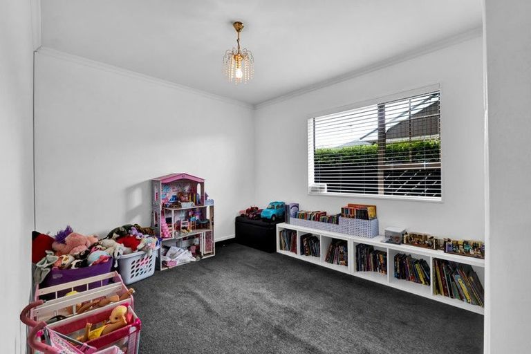 Photo of property in 74 Rata Street, Hawera, 4610