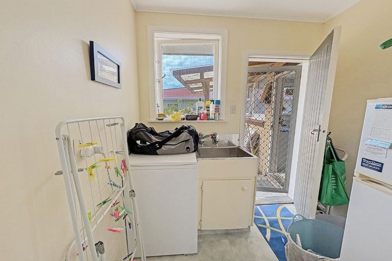 Photo of property in 140 Cornfoot Street, Castlecliff, Whanganui, 4501