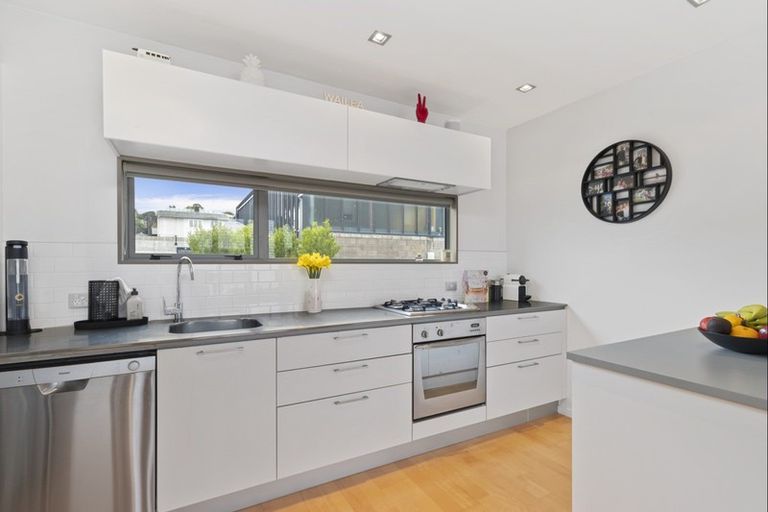 Photo of property in 3/24 Westmoreland Street West, Grey Lynn, Auckland, 1021