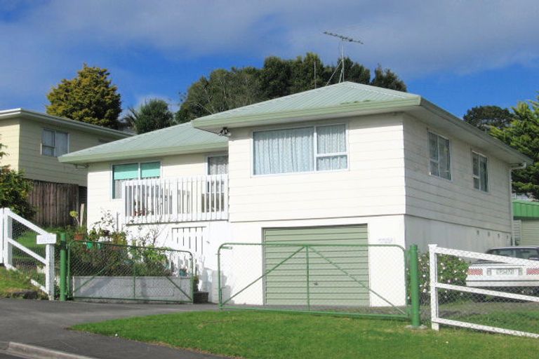 Photo of property in 24 Lilburn Crescent, Massey, Auckland, 0614
