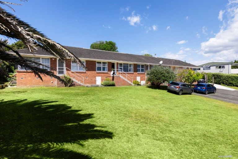 Photo of property in 3/53 Merani Street, Belmont, Auckland, 0622