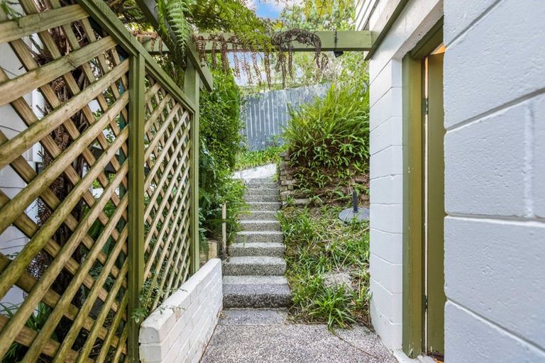 Photo of property in 4/78 Seaview Road, Castor Bay, Auckland, 0620