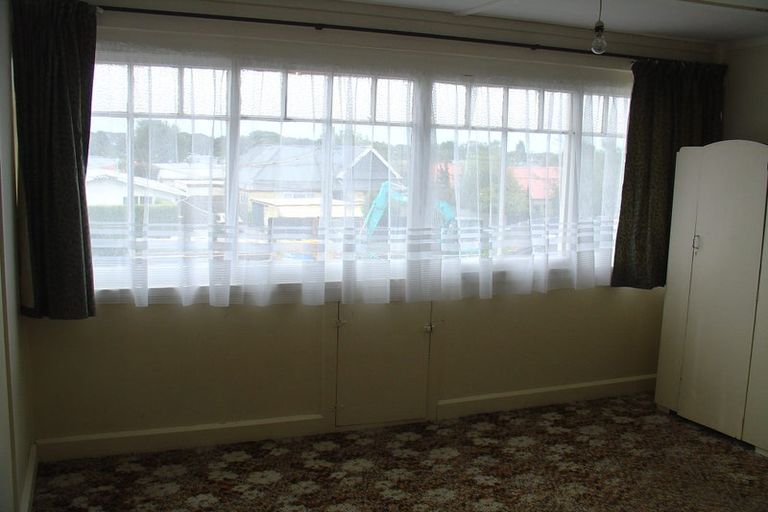 Photo of property in 1/160 Edgeware Road, Edgeware, Christchurch, 8013