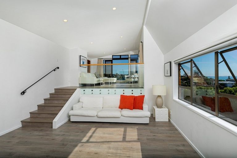 Photo of property in 2/22 Beulah Avenue, Rothesay Bay, Auckland, 0630