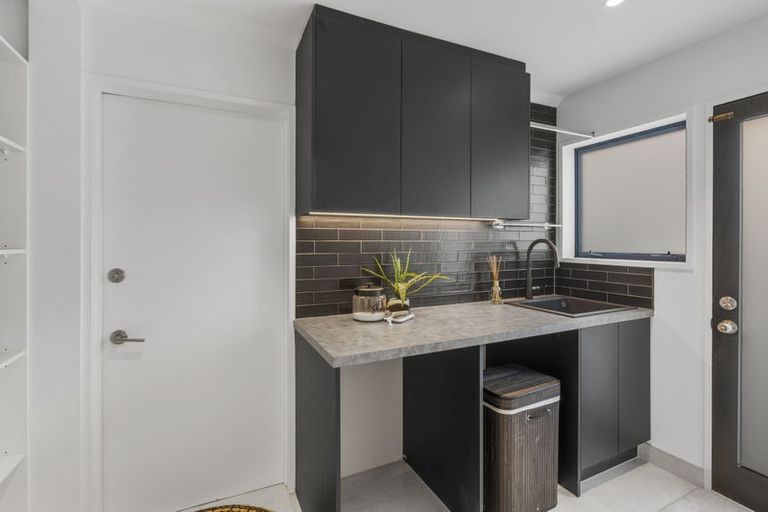 Photo of property in 9 Ringwood Place, Avonhead, Christchurch, 8042