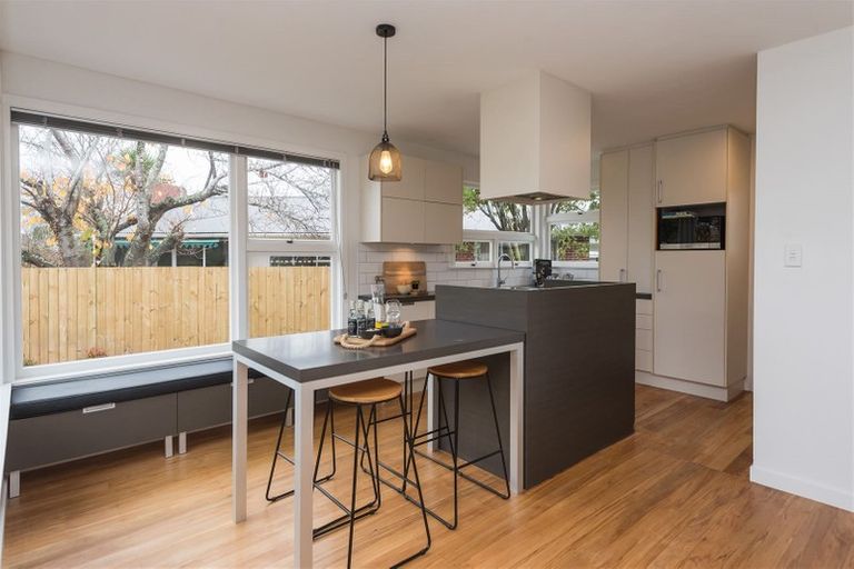 Photo of property in 38 Burnside Crescent, Burnside, Christchurch, 8053