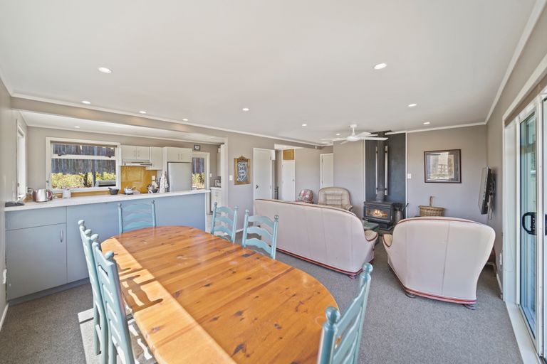 Photo of property in 28 Fielding Road, Awhitu, Waiuku, 2684