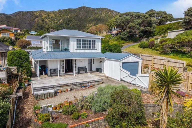 Photo of property in 1 Sand Track, Paekakariki, 5034