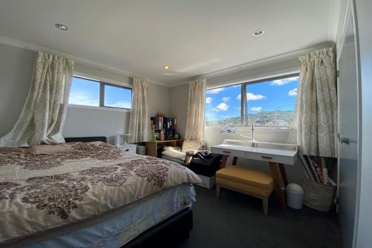 Photo of property in 25 Cresswell Place, Johnsonville, Wellington, 6037