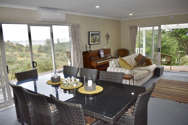 Photo of property in 12 Rata Street, Otaki Beach, Otaki, 5512