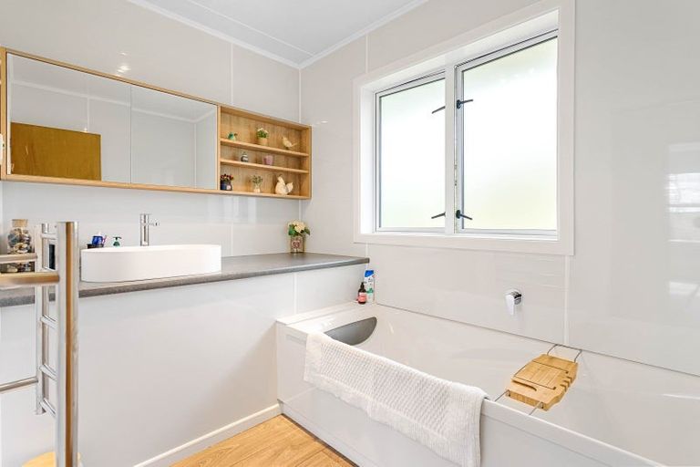 Photo of property in 3 Sloss Road, Tokoroa, 3491