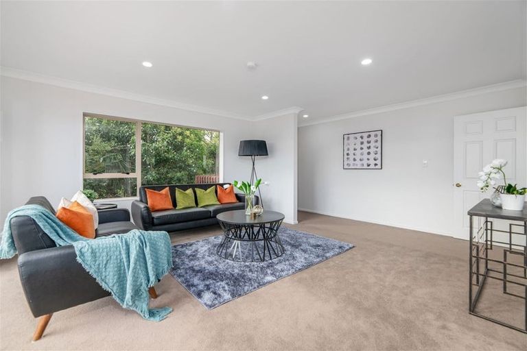 Photo of property in 21 Tudor Road, Henderson, Auckland, 0610