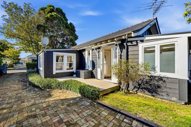 Photo of property in 6 Tongariro Street, Mount Eden, Auckland, 1024