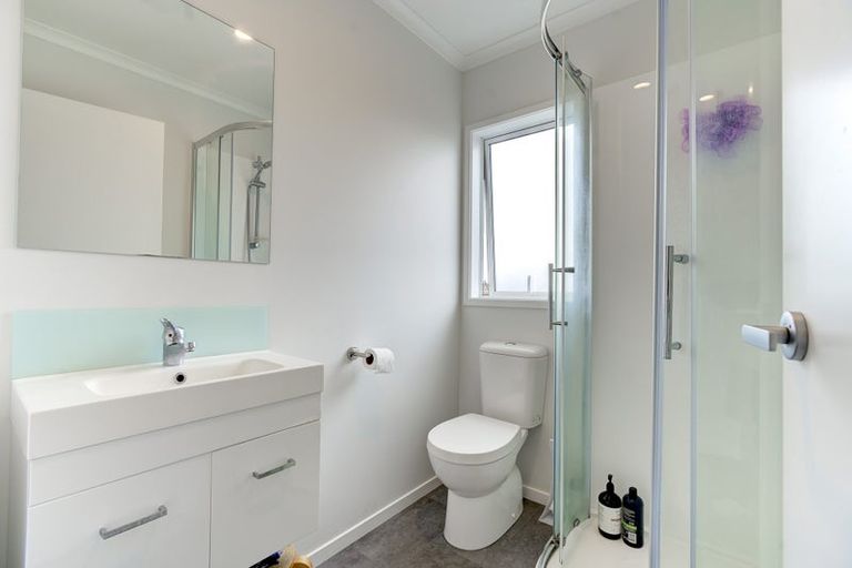 Photo of property in 14/10 Burrows Place, Frankton, Hamilton, 3204