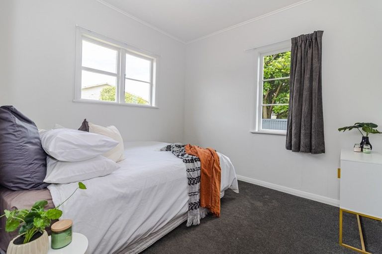 Photo of property in 186 Cornfoot Street, Castlecliff, Whanganui, 4501