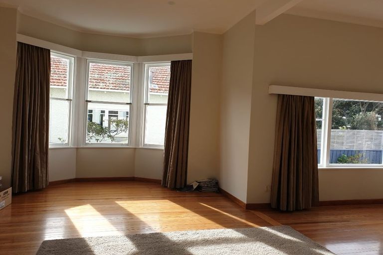 Photo of property in 89 Derwent Street, Island Bay, Wellington, 6023