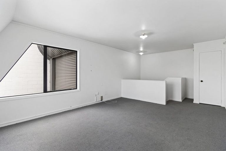 Photo of property in 6a Haig Street, Waterloo, Lower Hutt, 5011
