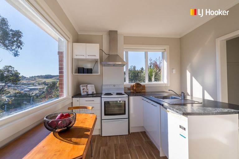 Photo of property in 32 Scotland Terrace, Green Island, Dunedin, 9018