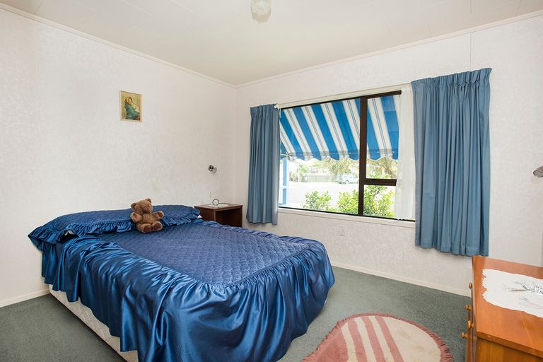 Photo of property in 14 Loisel Street, Riverdale, Gisborne, 4010