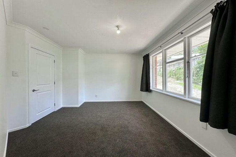 Photo of property in 119 Stokes Valley Road, Stokes Valley, Lower Hutt, 5019