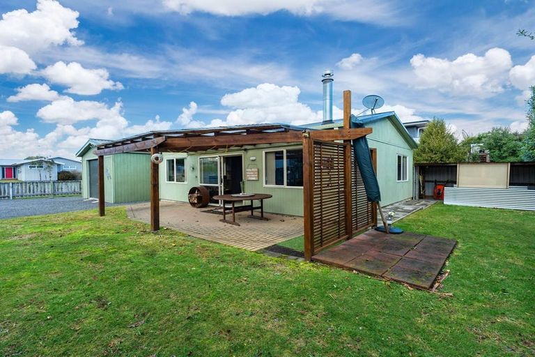 Photo of property in 3 Te Waaka Terrace, Kuratau, Turangi, 3381