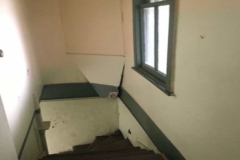 Photo of property in 33 Reid Road, South Dunedin, Dunedin, 9012