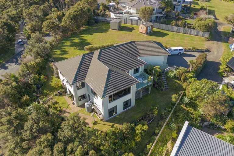 Photo of property in 69 Centennial Drive, Whitianga, 3510
