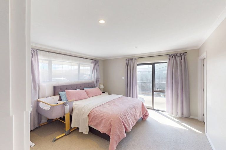 Photo of property in 3 Mahi Grove, Maewa, Feilding, 4702