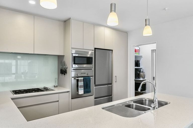 Photo of property in 16e Hobson Street, Thorndon, Wellington, 6011