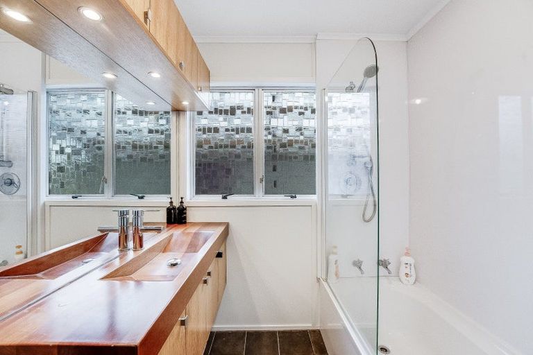 Photo of property in 36 Belair Avenue, Blagdon, New Plymouth, 4310