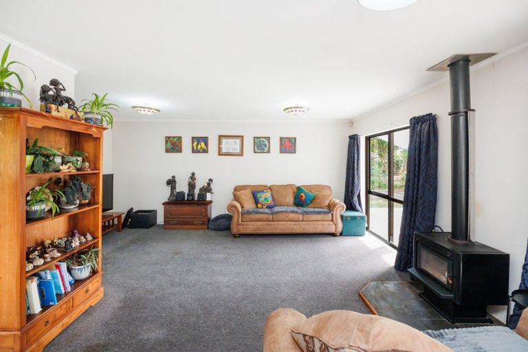 Photo of property in 93 Benmore Avenue, Cloverlea, Palmerston North, 4412