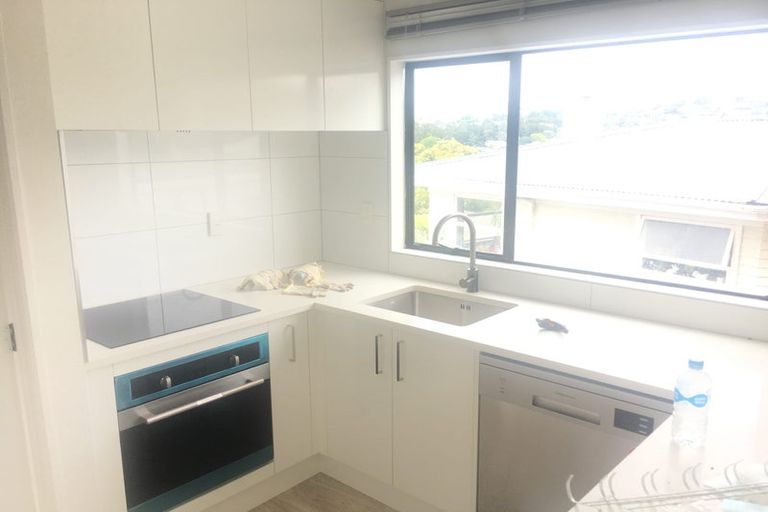 Photo of property in 3/69 Monarch Avenue, Hillcrest, Auckland, 0627