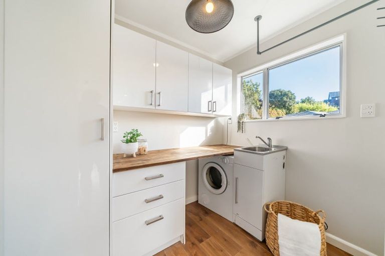 Photo of property in 18 Yarrow Place, Papakowhai, Porirua, 5024