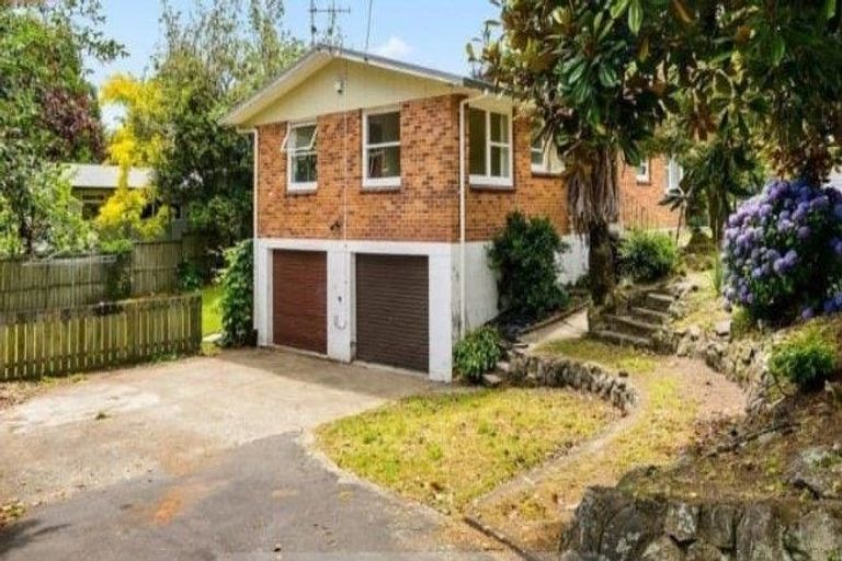 Photo of property in 16 Lynmore Avenue, Lynmore, Rotorua, 3010