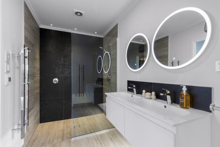 Photo of property in 45 Jack Hanley Drive, Jacks Point, Queenstown, 9371