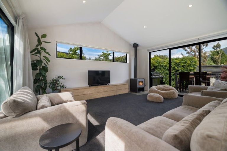 Photo of property in 20 Sherwood Court, Lower Shotover, Queenstown, 9371