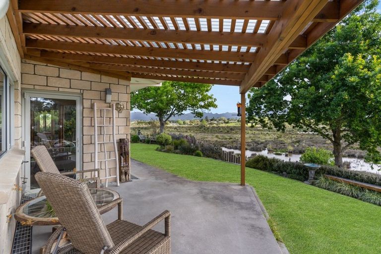 Photo of property in 21 Riverside Place, Katikati, 3129