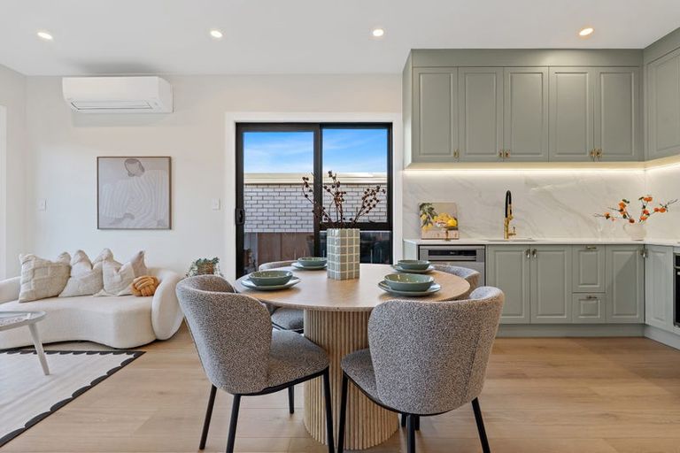Photo of property in 32 Mahinga Kai Road, Orewa, 0931