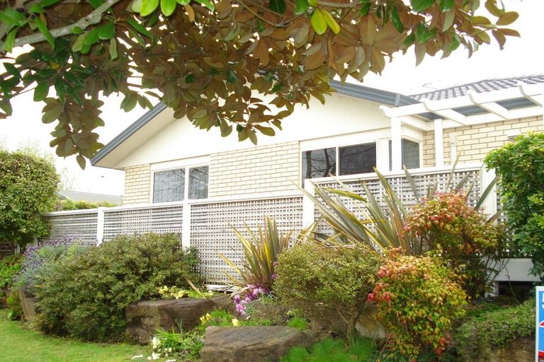 Photo of property in 5 Stableford Drive, Pyes Pa, Tauranga, 3112