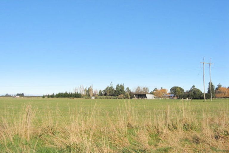 Photo of property in 84 Price Road, Winton, 9781