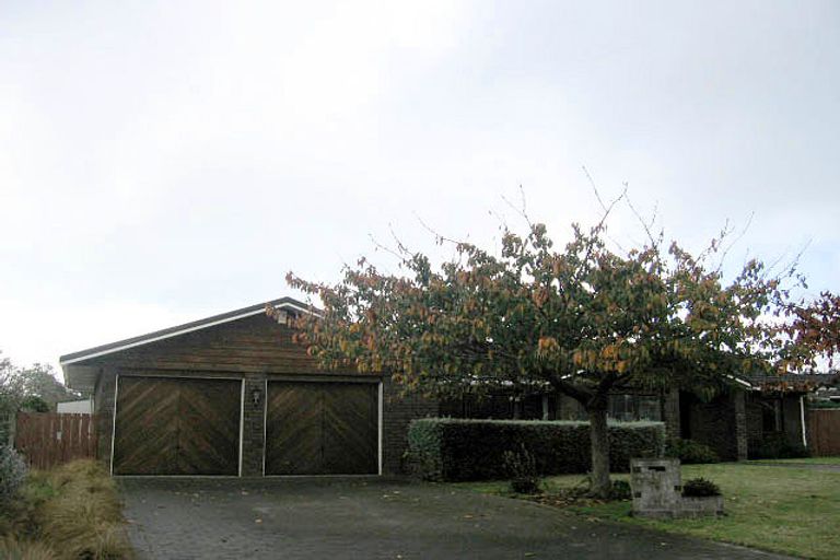 Photo of property in 5 Beechwood Close, Paraparaumu Beach, Paraparaumu, 5032