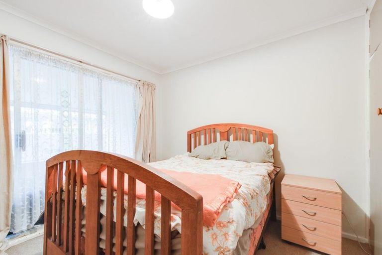 Photo of property in 52 Lyndhurst Crescent, Aranui, Christchurch, 8061