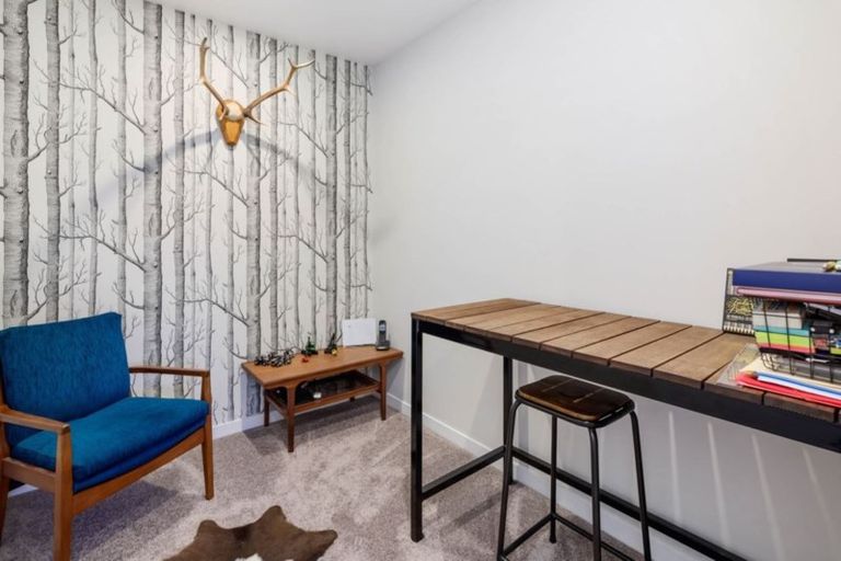 Photo of property in 56 Hamon Place, Pukehangi, Rotorua, 3015