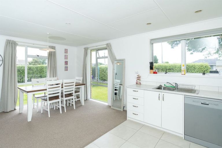 Photo of property in 2 Amethyst Place, Chartwell, Hamilton, 3210