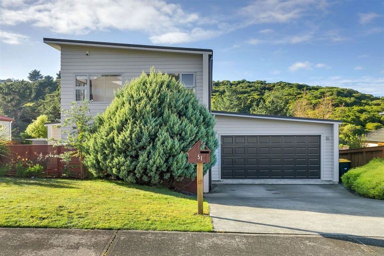 Photo of property in 51 Te Puia Drive, Aotea, Porirua, 5024