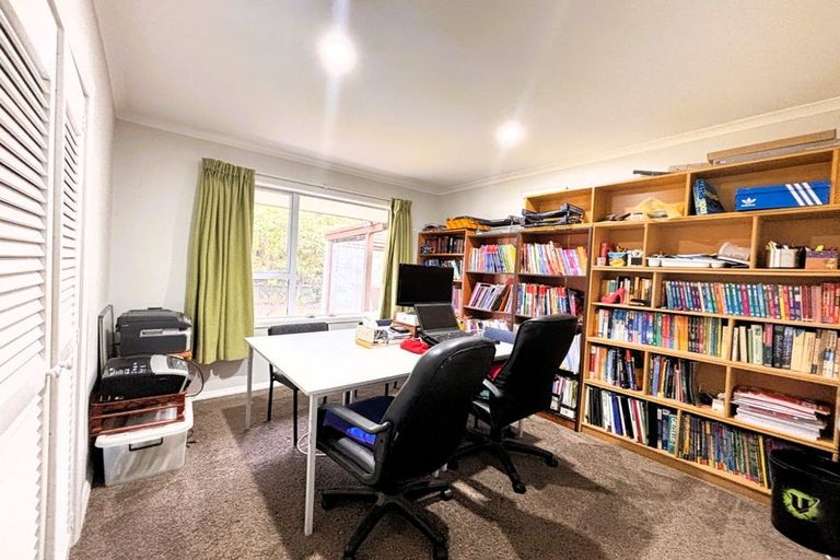 Photo of property in 15 Deepdale Street, Burnside, Christchurch, 8053